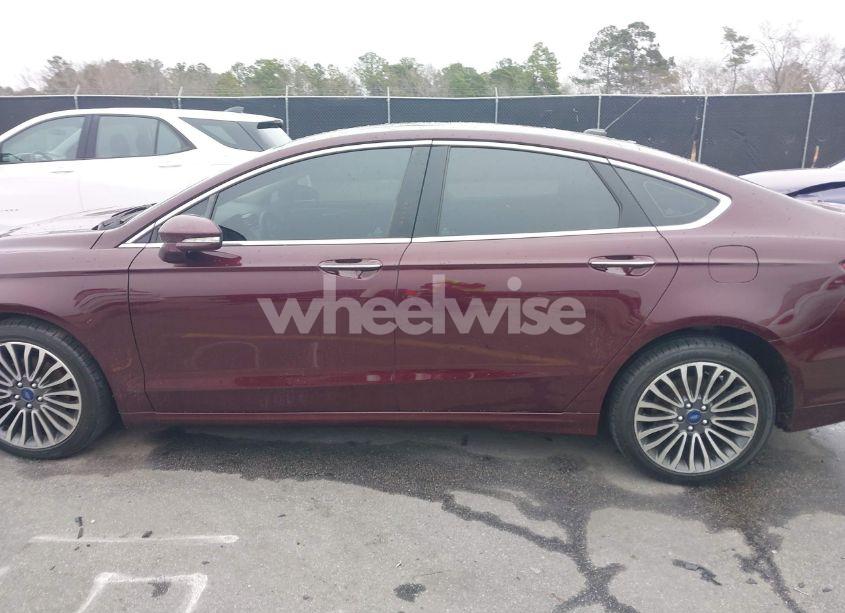Photo 14 of 2018 Ford Fusion SE (VIN 3FA6P0HD7JR144018)