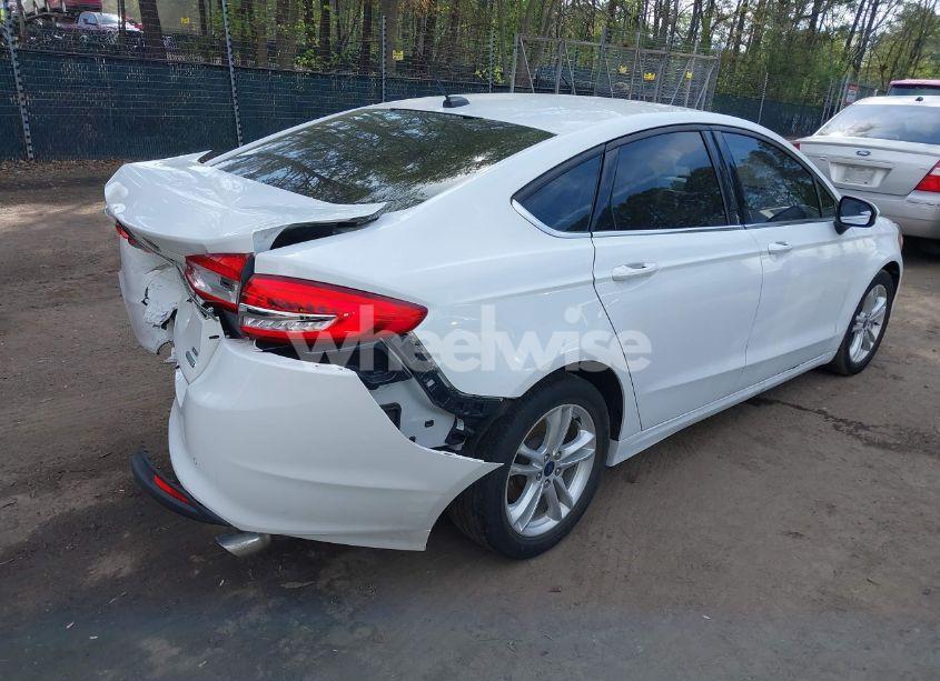 Photo 4 of 2018 Ford Fusion SE (VIN 3FA6P0HD7JR159134)