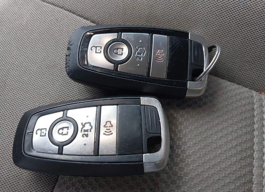 Photo 11 of 2018 Ford Fusion SE (VIN 3FA6P0HD7JR171283)