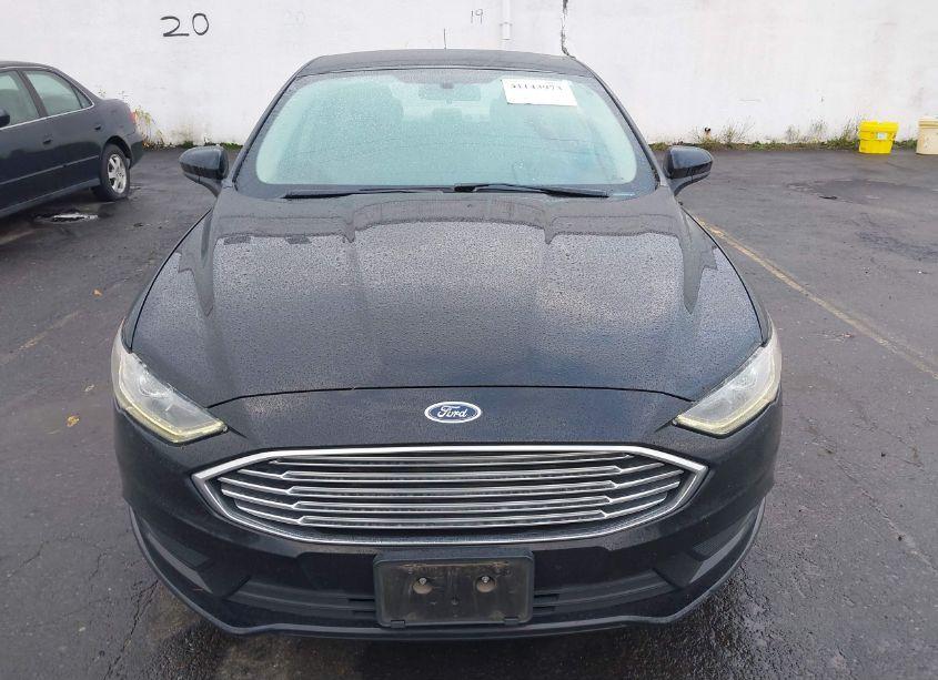 Photo 12 of 2018 Ford Fusion SE (VIN 3FA6P0HD7JR171283)