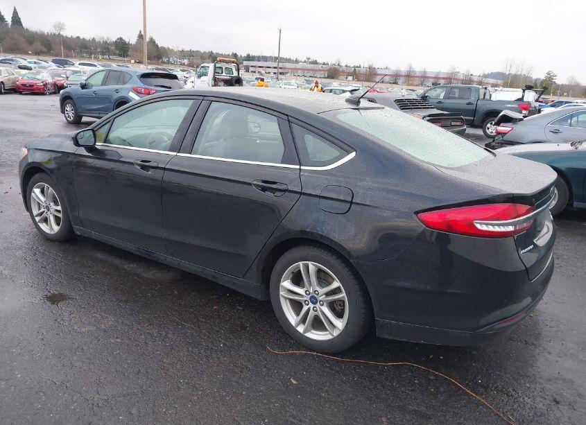 Photo 3 of 2018 Ford Fusion SE (VIN 3FA6P0HD7JR171283)