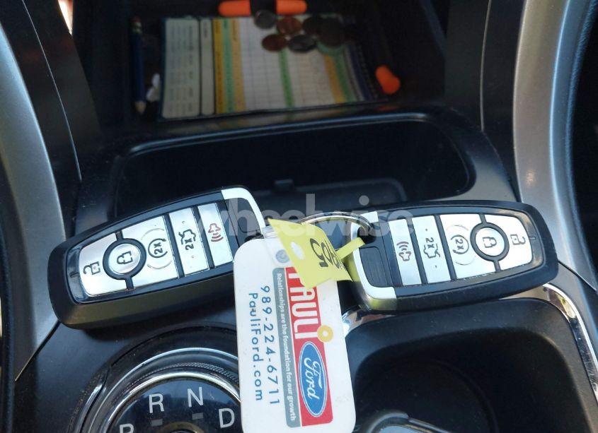 Photo 11 of 2018 Ford Fusion SE (VIN 3FA6P0HD7JR185880)