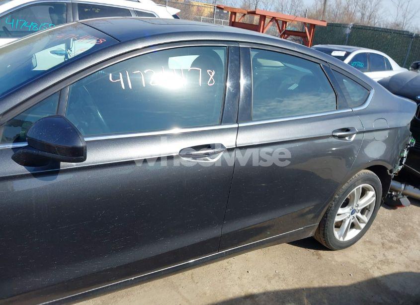 Photo 15 of 2018 Ford Fusion SE (VIN 3FA6P0HD7JR213323)