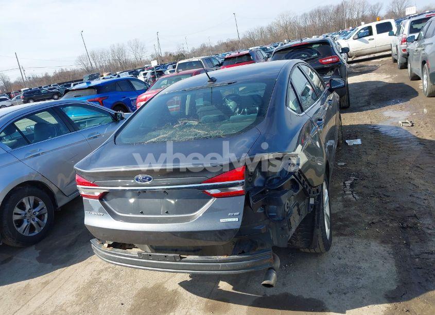 Photo 17 of 2018 Ford Fusion SE (VIN 3FA6P0HD7JR213323)