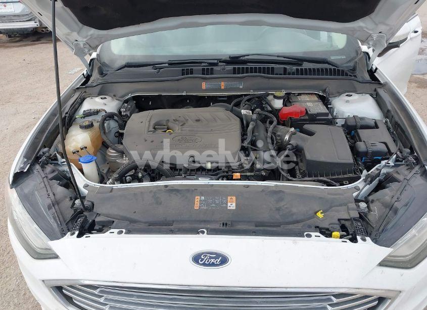 Photo 10 of 2018 Ford Fusion SE (VIN 3FA6P0HD7JR232888)