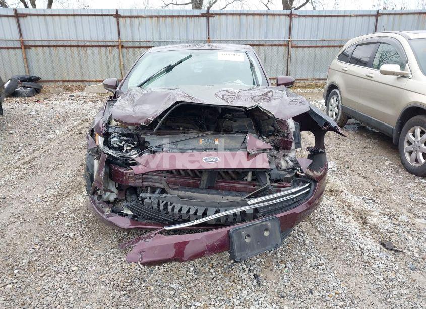 Photo 12 of 2018 Ford Fusion SE (VIN 3FA6P0HD7JR239310)