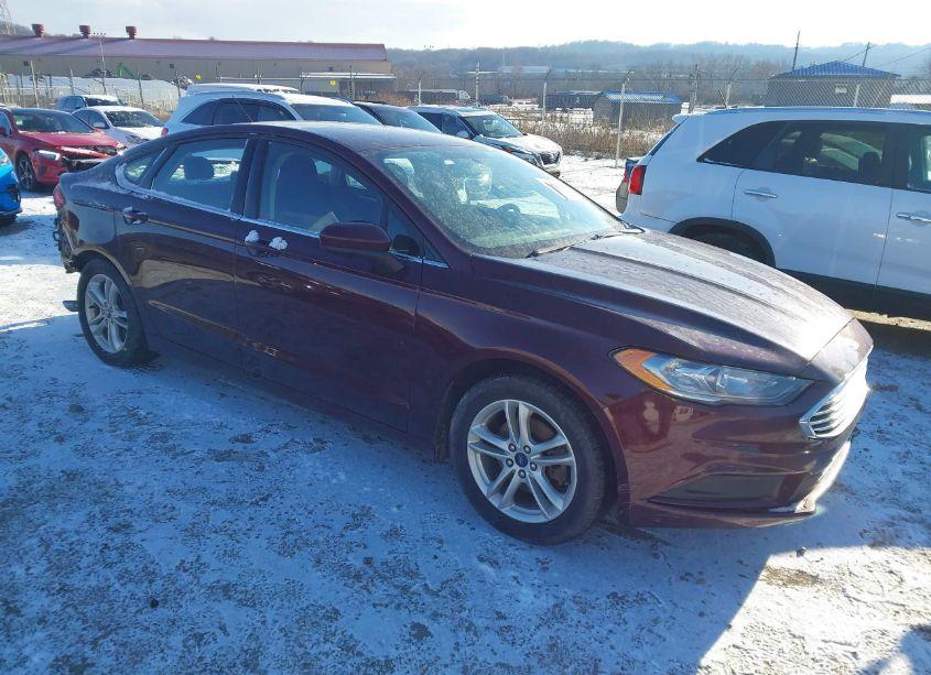 2018 Ford Fusion SE (VIN 3FA6P0HD7JR245320) main photo