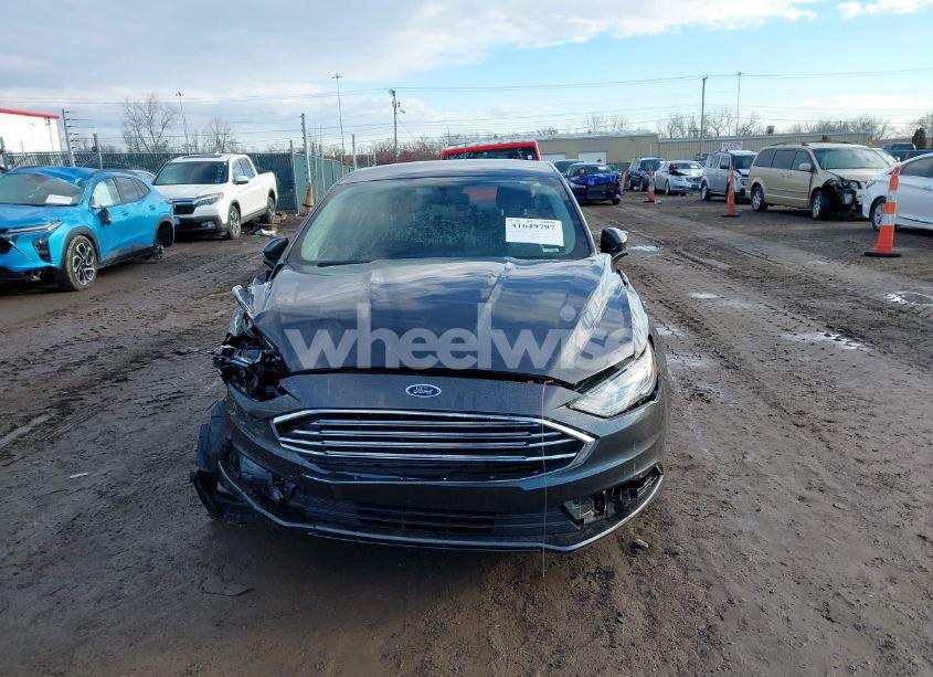 Photo 12 of 2018 Ford Fusion SE (VIN 3FA6P0HD7JR259606)