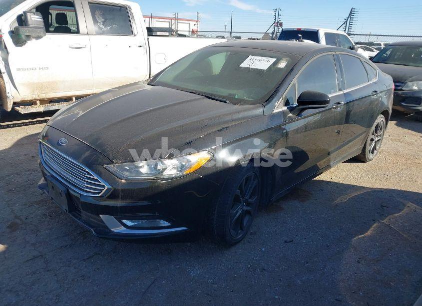 Photo 2 of 2018 Ford Fusion SE (VIN 3FA6P0HD7JR267253)
