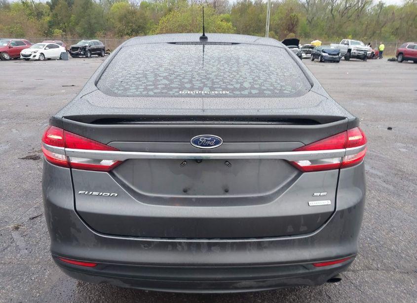 Photo 16 of 2018 Ford Fusion SE (VIN 3FA6P0HD7JR279936)