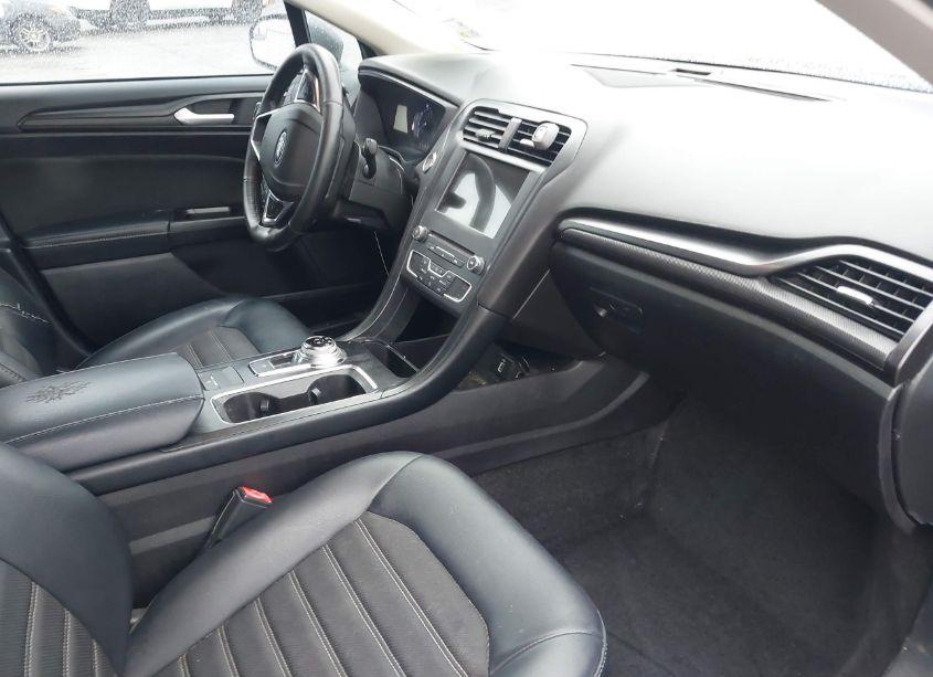 Photo 5 of 2018 Ford Fusion SE (VIN 3FA6P0HD7JR279936)