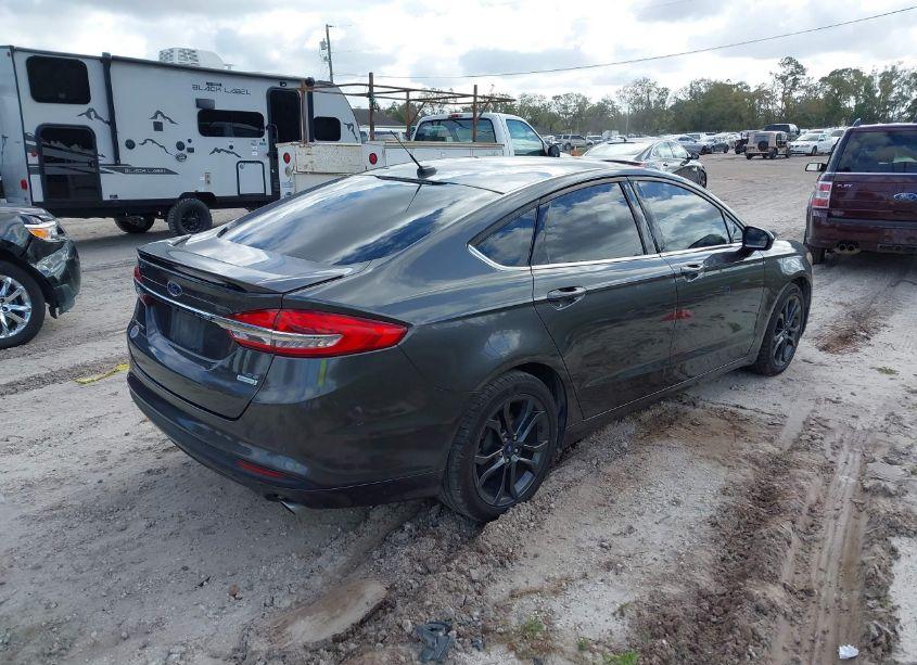Photo 4 of 2018 Ford Fusion SE (VIN 3FA6P0HD7JR279967)