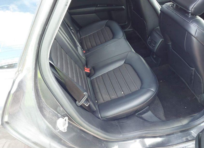 Photo 8 of 2018 Ford Fusion SE (VIN 3FA6P0HD7JR279967)