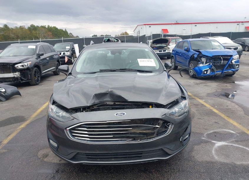 Photo 12 of 2019 Ford Fusion SE (VIN 3FA6P0HD7KR101932)