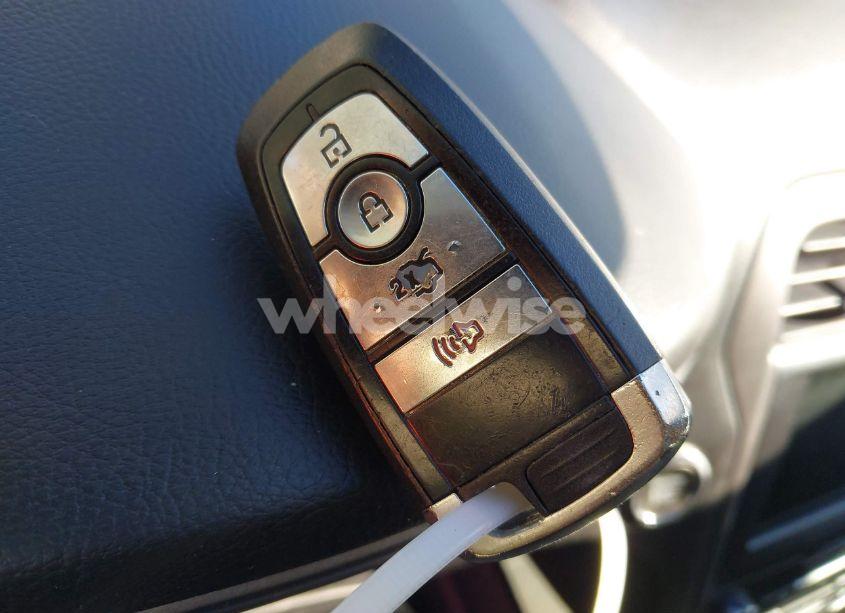 Photo 11 of 2019 Ford Fusion SE (VIN 3FA6P0HD7KR159796)