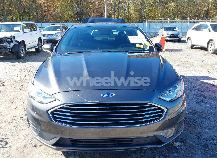 Photo 12 of 2019 Ford Fusion SE (VIN 3FA6P0HD7KR159796)