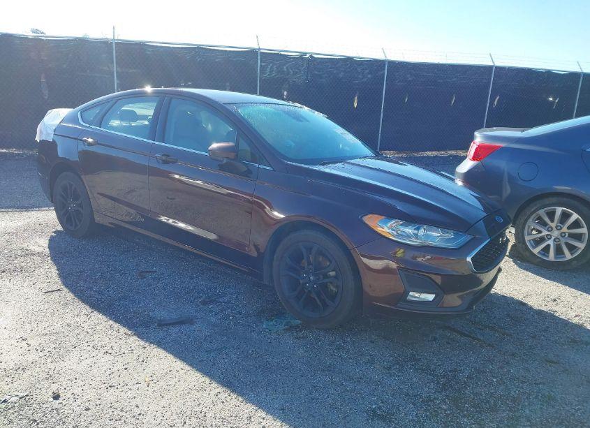 2019 Ford Fusion SE (VIN 3FA6P0HD7KR162567) main photo
