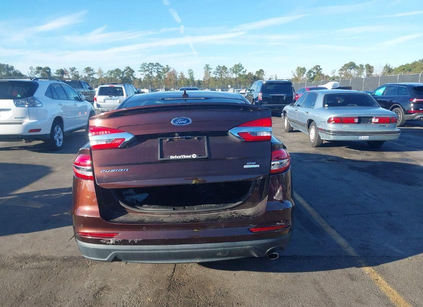Photo 16 of 2019 Ford Fusion SE (VIN 3FA6P0HD7KR162567)
