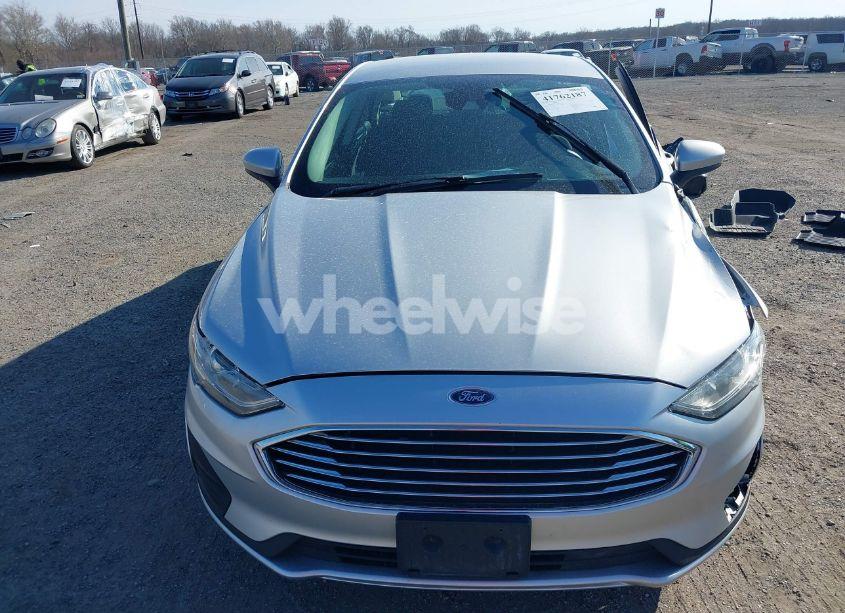 Photo 12 of 2019 Ford Fusion SE (VIN 3FA6P0HD7KR183757)