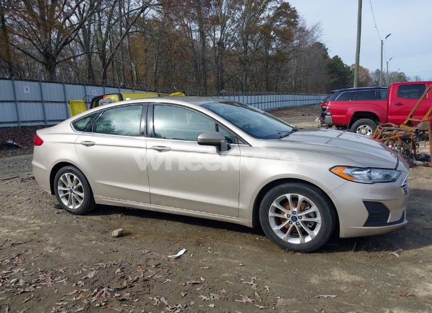 Photo 13 of 2019 Ford Fusion SE (VIN 3FA6P0HD7KR236487)