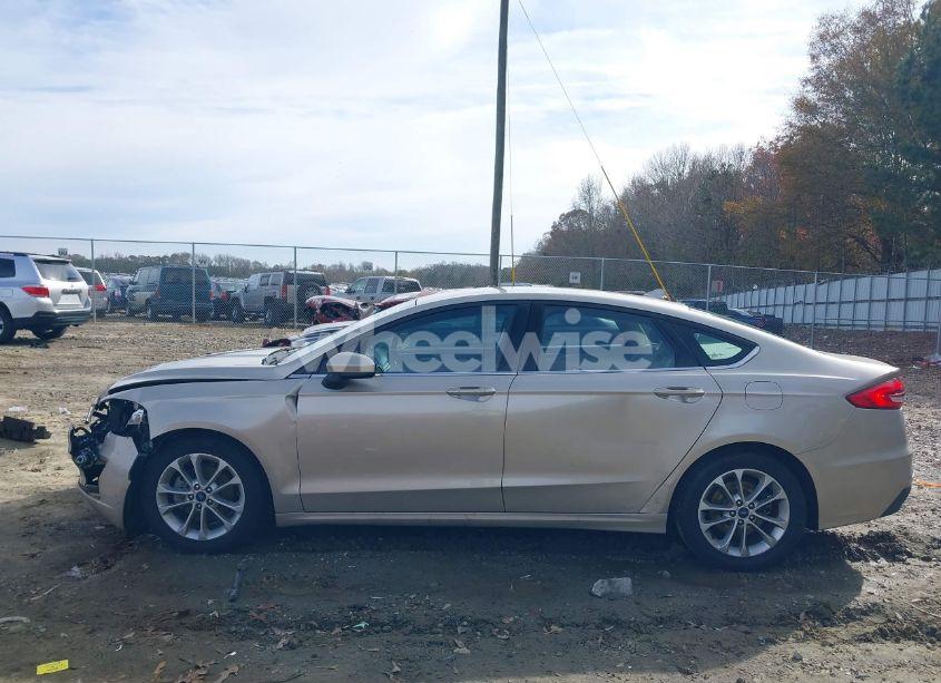 Photo 14 of 2019 Ford Fusion SE (VIN 3FA6P0HD7KR236487)