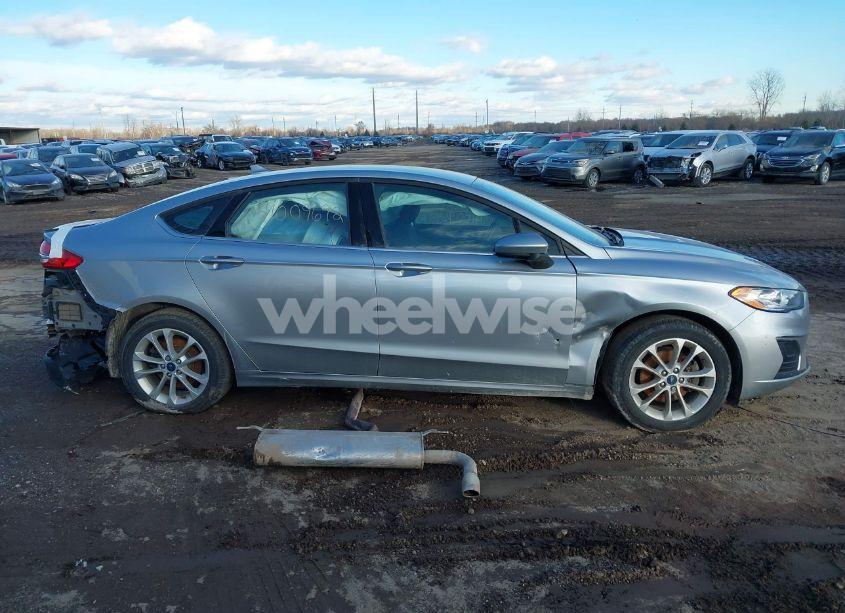 Photo 14 of 2020 Ford Fusion SE (VIN 3FA6P0HD7LR109949)