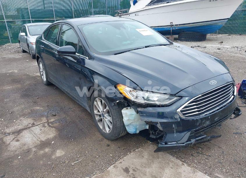 2020 Ford Fusion SE (VIN 3FA6P0HD7LR110180) main photo