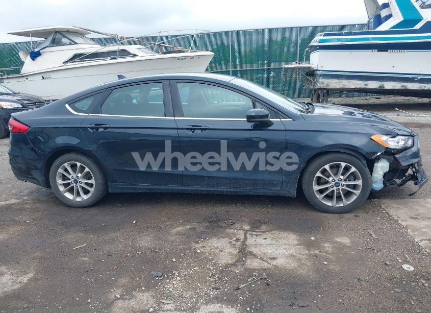 Photo 13 of 2020 Ford Fusion SE (VIN 3FA6P0HD7LR110180)