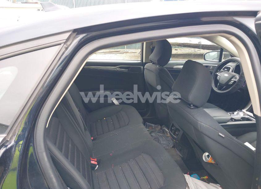 Photo 8 of 2020 Ford Fusion SE (VIN 3FA6P0HD7LR110180)