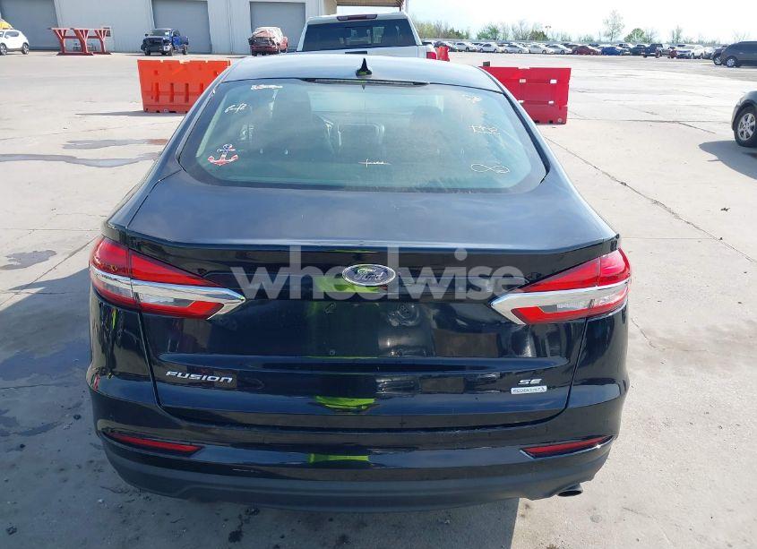 Photo 17 of 2020 Ford Fusion SE (VIN 3FA6P0HD7LR124306)
