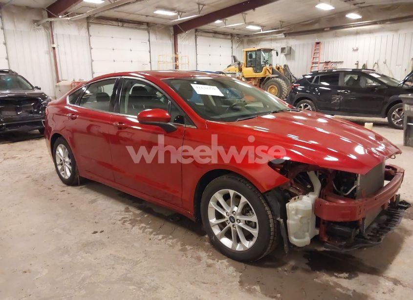 2020 Ford Fusion SE (VIN 3FA6P0HD7LR124581) main photo