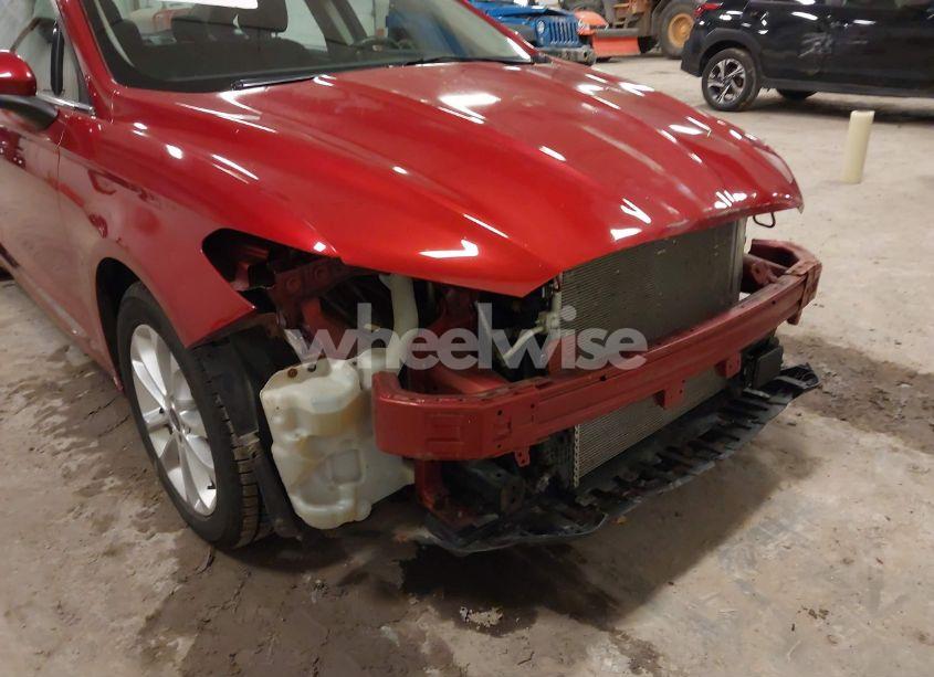 Photo 6 of 2020 Ford Fusion SE (VIN 3FA6P0HD7LR124581)