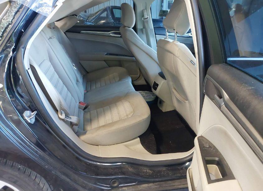 Photo 8 of 2020 Ford Fusion SE (VIN 3FA6P0HD7LR159783)