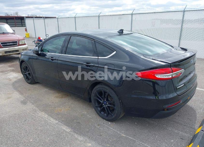Photo 3 of 2020 Ford Fusion SE (VIN 3FA6P0HD7LR164398)