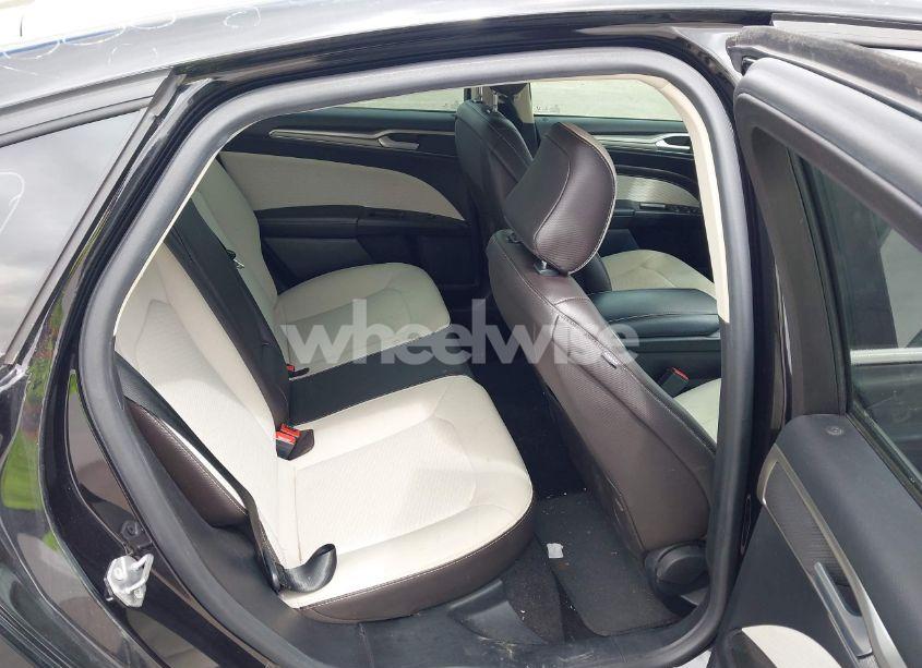 Photo 8 of 2020 Ford Fusion SE (VIN 3FA6P0HD7LR164398)