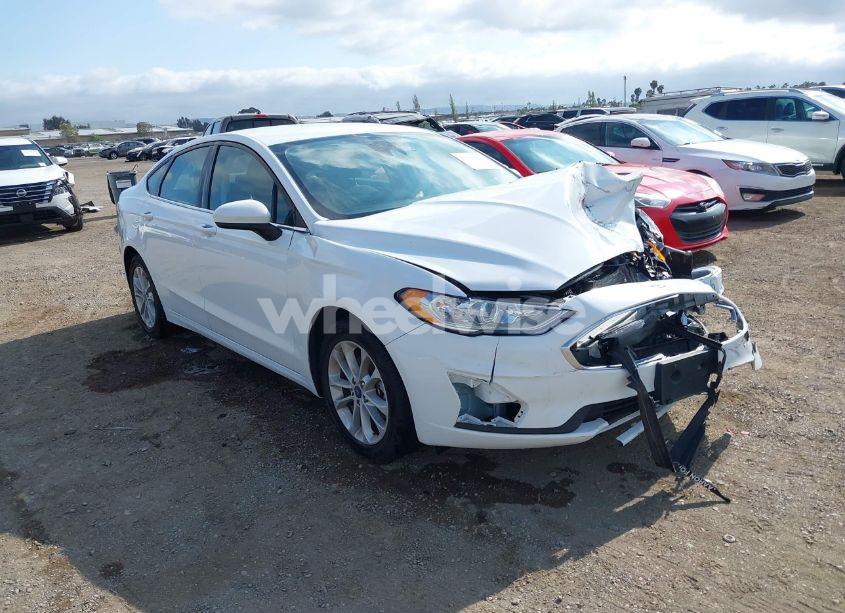 2020 Ford Fusion SE (VIN 3FA6P0HD7LR189589) main photo