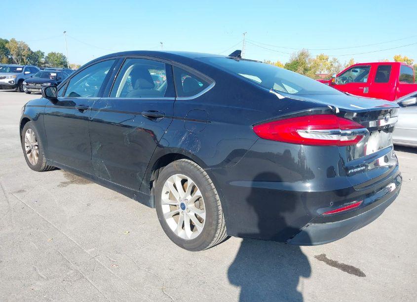 Photo 3 of 2020 Ford Fusion SE (VIN 3FA6P0HD7LR191293)