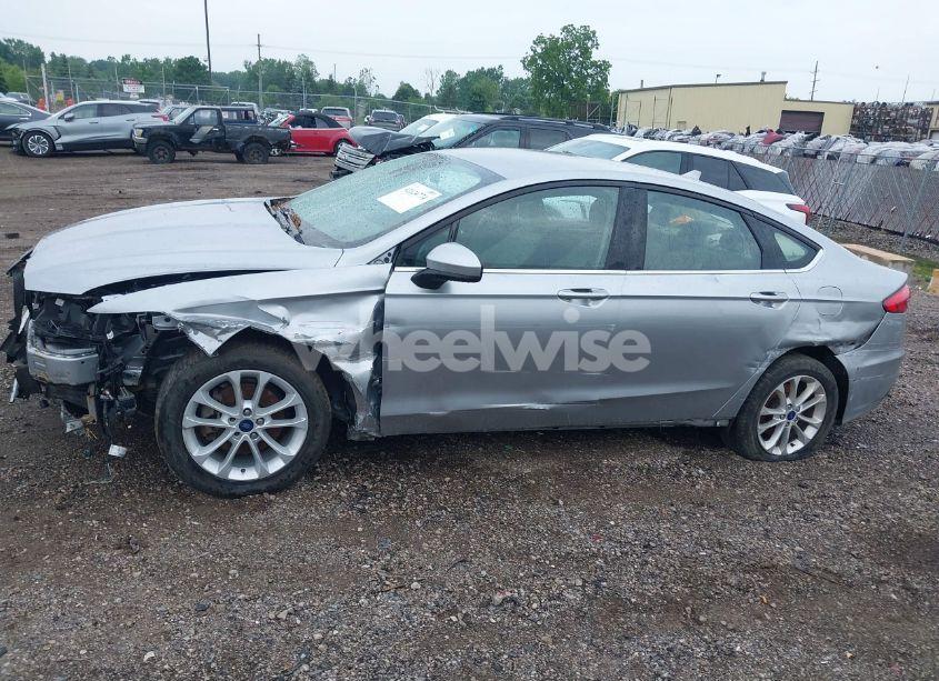 Photo 14 of 2020 Ford Fusion SE (VIN 3FA6P0HD7LR195277)
