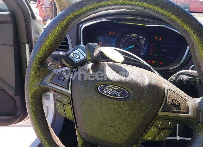 Photo 11 of 2020 Ford Fusion SE (VIN 3FA6P0HD7LR202728)