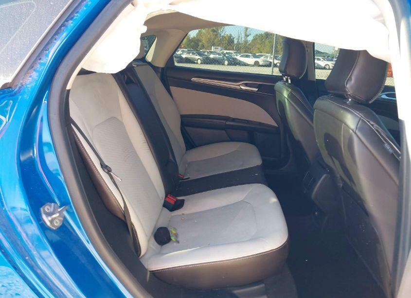 Photo 8 of 2020 Ford Fusion SE (VIN 3FA6P0HD7LR233865)