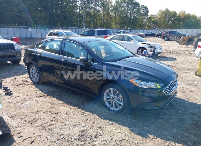 2020 Ford Fusion SE (VIN 3FA6P0HD7LR236183) main photo
