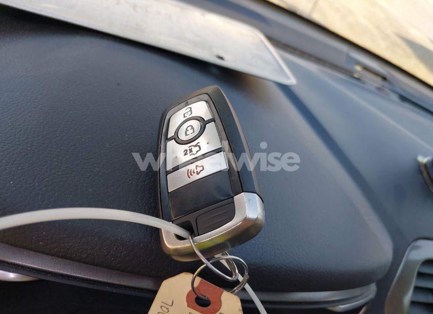 Photo 11 of 2020 Ford Fusion SE (VIN 3FA6P0HD7LR236183)