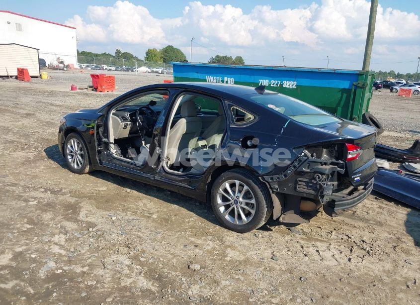 Photo 3 of 2020 Ford Fusion SE (VIN 3FA6P0HD7LR236183)