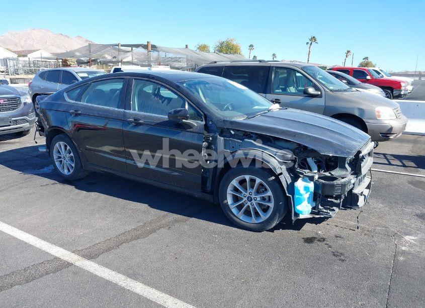 2020 Ford Fusion SE (VIN 3FA6P0HD7LR259933) main photo