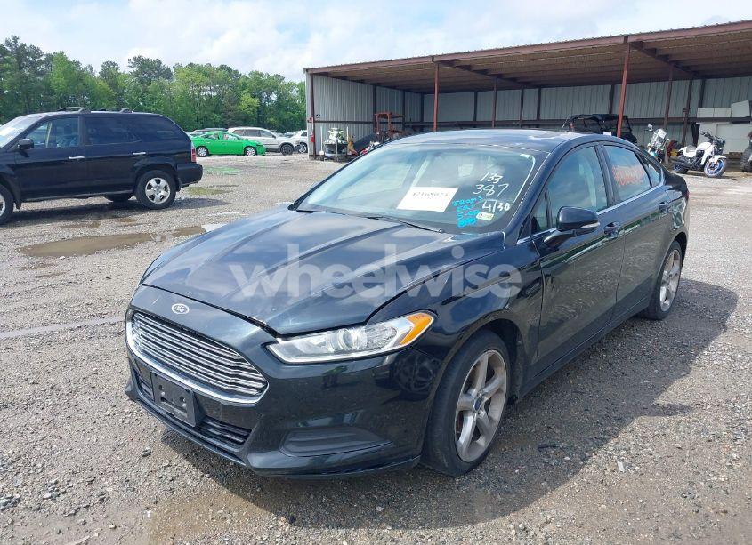 Photo 2 of 2014 Ford Fusion SE (VIN 3FA6P0HD8ER133387)