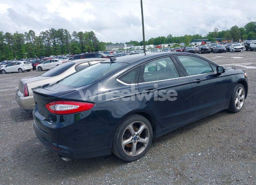 Photo 4 of 2014 Ford Fusion SE (VIN 3FA6P0HD8ER133387)