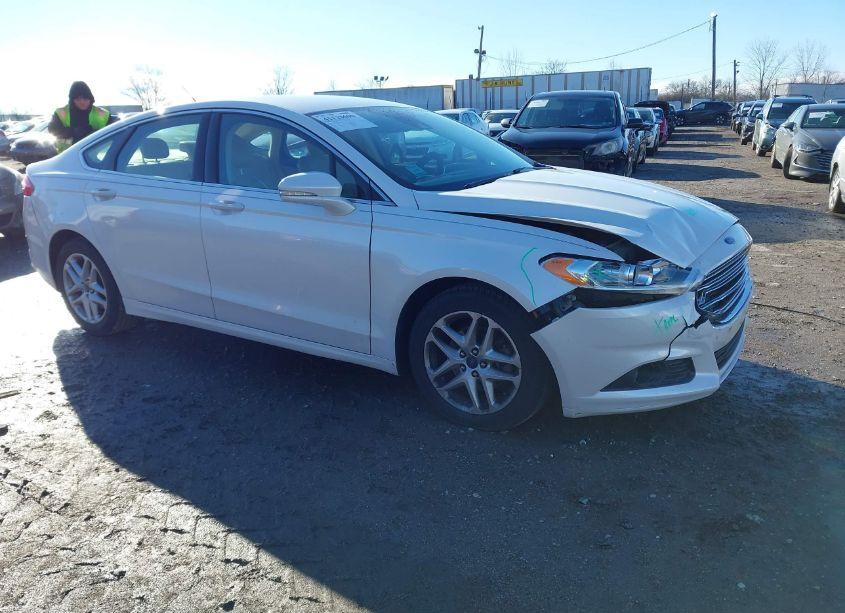 2014 Ford Fusion SE (VIN 3FA6P0HD8ER145894) main photo