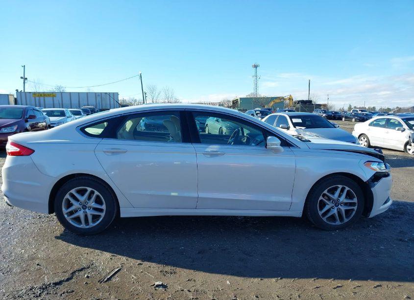Photo 13 of 2014 Ford Fusion SE (VIN 3FA6P0HD8ER145894)