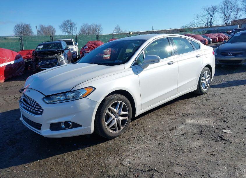 Photo 2 of 2014 Ford Fusion SE (VIN 3FA6P0HD8ER145894)