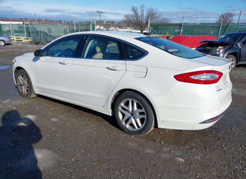 Photo 3 of 2014 Ford Fusion SE (VIN 3FA6P0HD8ER145894)